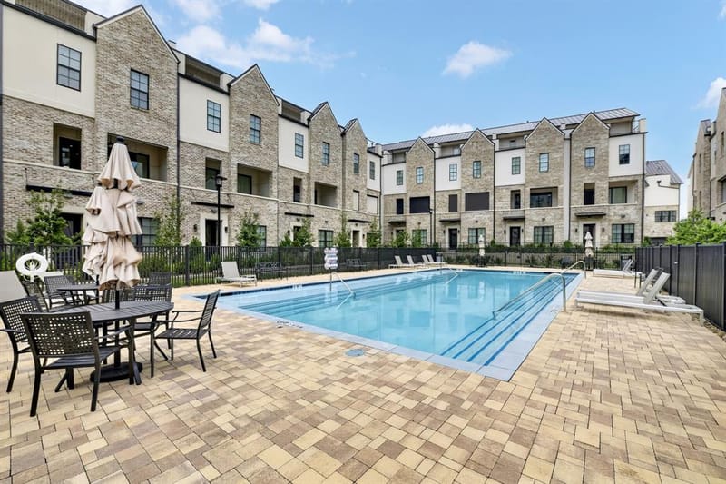 610 Dalton Lane, Irving TX 75039 - Photo 27