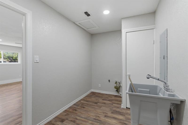 1900 Charleston Drive, Bedford TX 76022 - Photo 21