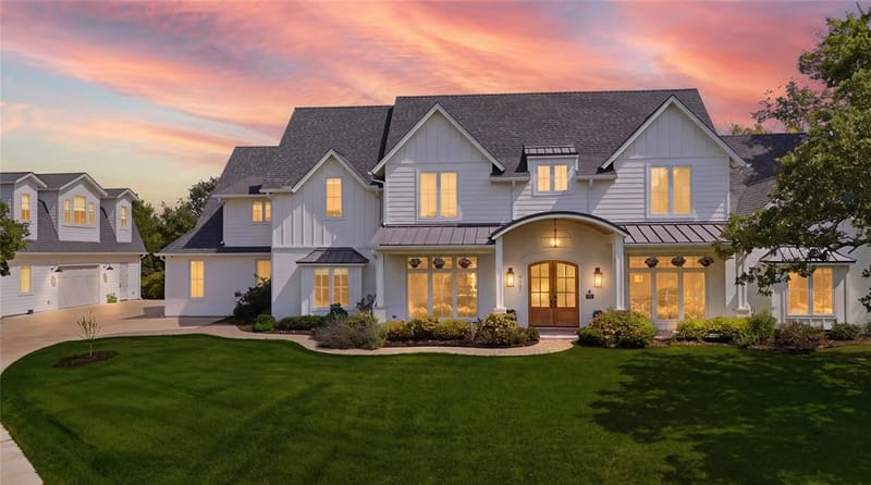 4207 Kelly Elliott Road, Arlington TX 76016