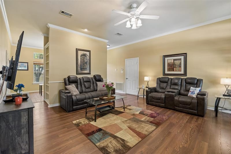 621 W Windsor Drive, Denton TX 76207 - Photo 6
