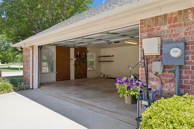 621 W Windsor Drive, Denton TX 76207 - Photo 28