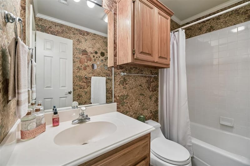 621 W Windsor Drive, Denton TX 76207 - Photo 15