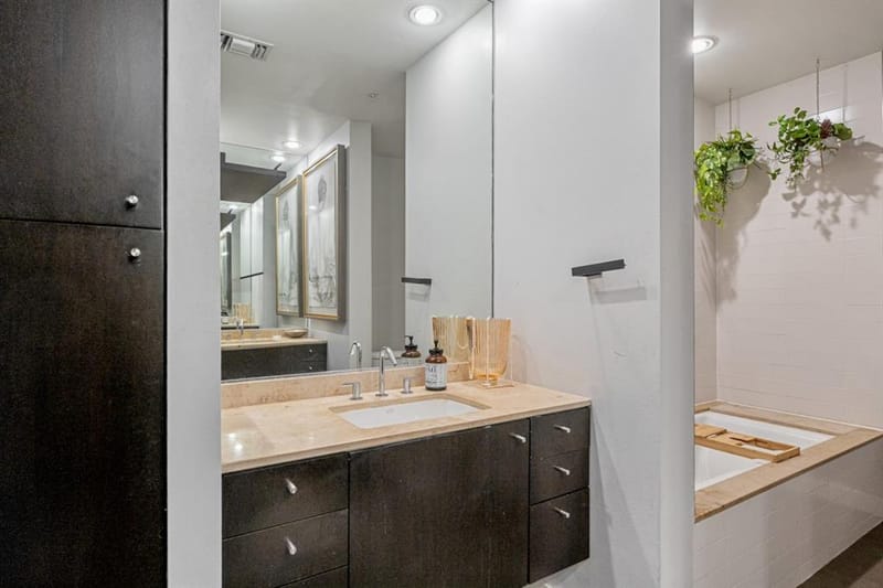 2323 N Houston Street # 204, Dallas TX 75219 - Photo 18