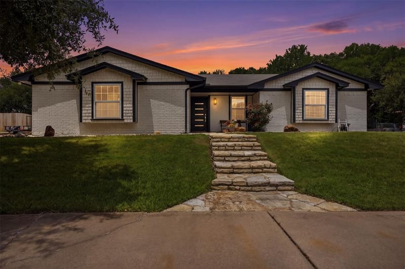 6514 Circo Drive, De Cordova TX 76049