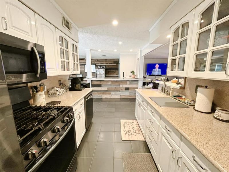 905 Miranda Drive, Mesquite TX 75149 - Photo 10