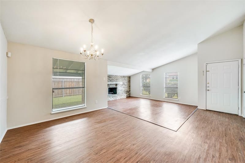 4708 Woodfield Drive, Arlington TX 76016 - Photo 6
