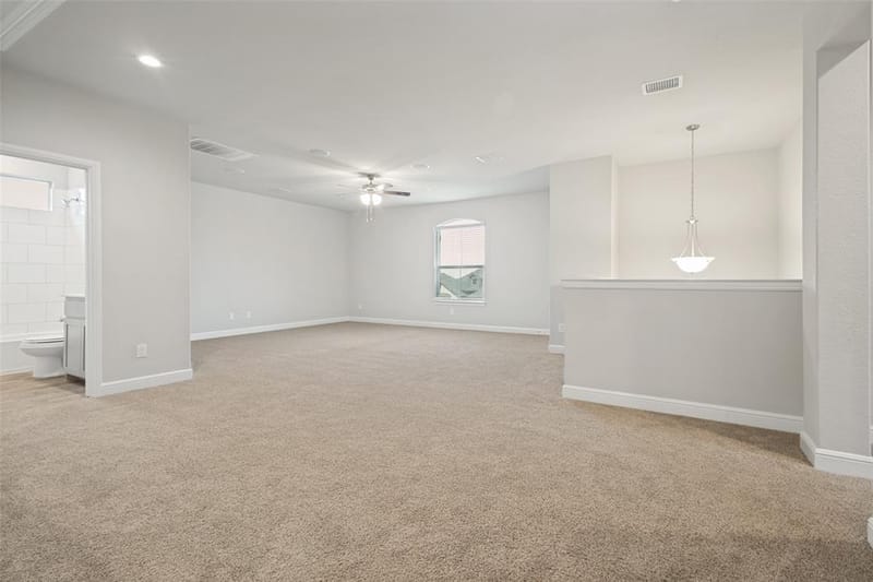 5225 Mountain View Drive, Krum TX 76249 - Photo 6