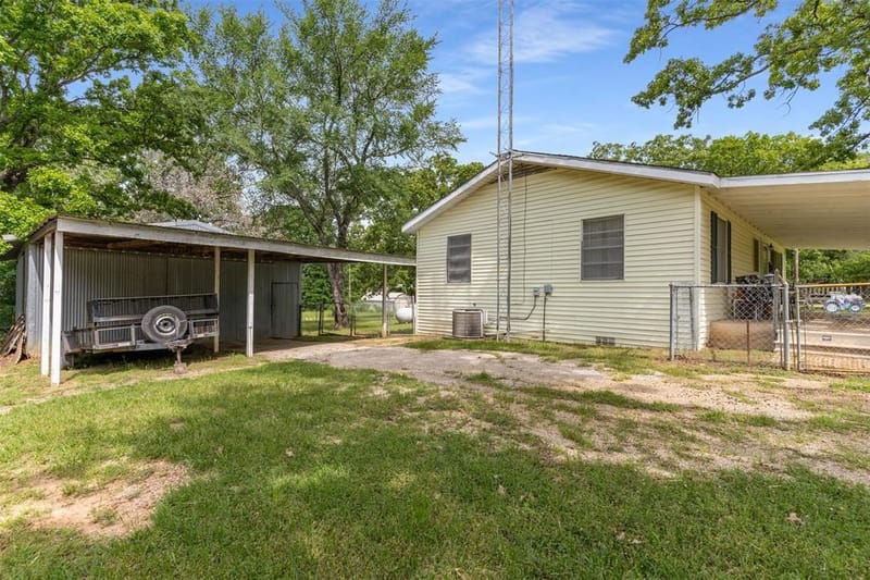 6111 County Road 2610, Bonham TX 75418 - Photo 6