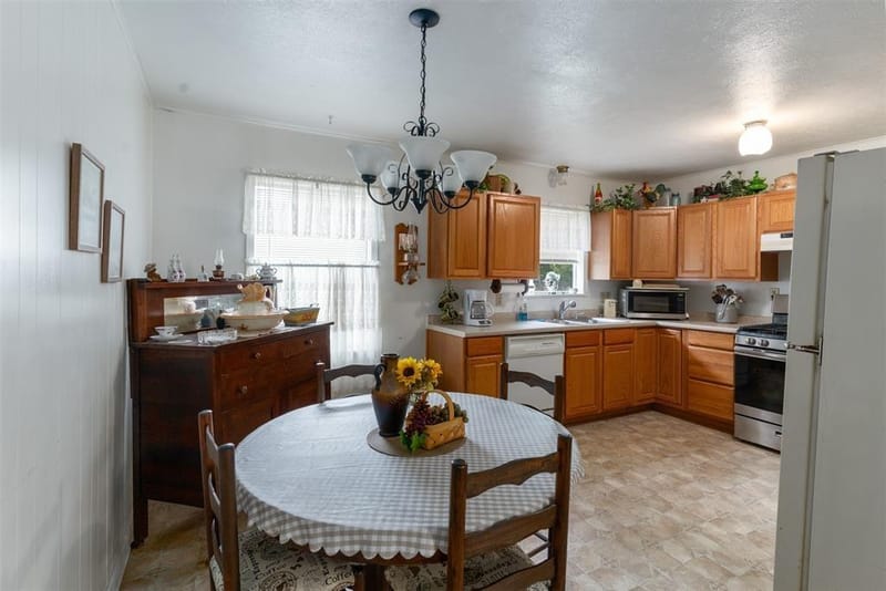 6111 County Road 2610, Bonham TX 75418 - Photo 16