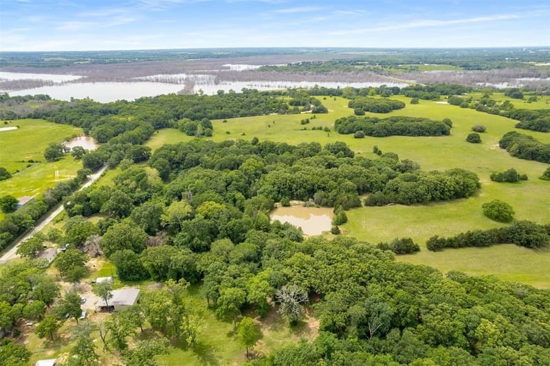 6111 County Road 2610, Bonham TX 75418 - Photo 31
