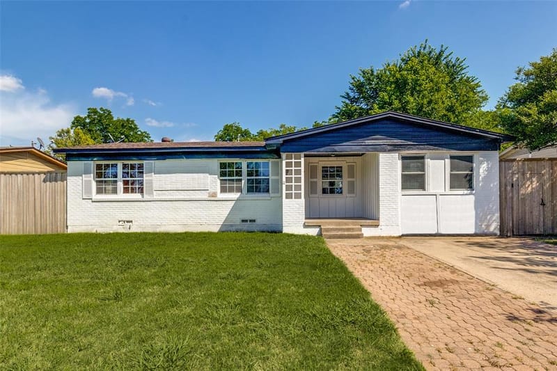 10932 Dunaway Drive, Dallas TX 75228 - Photo 2