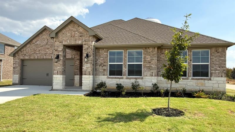 9512 Bently Boulevard, Aubrey TX 76227