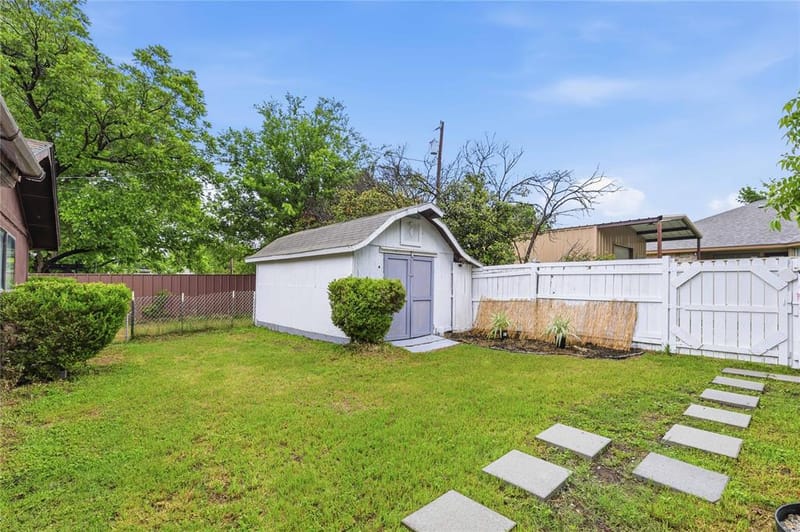 4416 Mimosa Drive, Brownwood TX 76801 - Photo 27