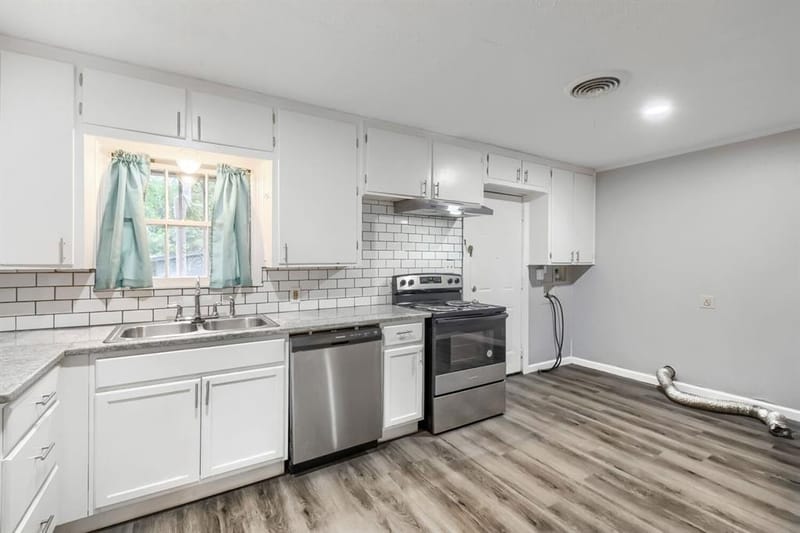 1420 Bennett Drive, Arlington TX 76013 - Photo 7