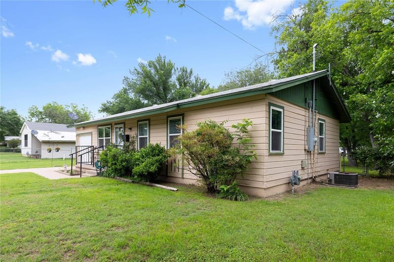 2808 1st Street, Brownwood TX 76801 - Photo 19