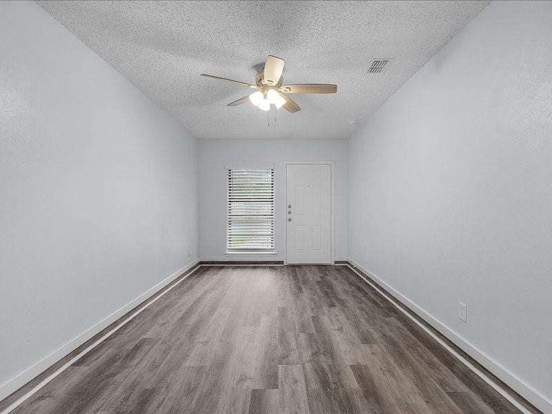 303 Mansfield Road, Cleburne TX 76031 - Photo 16
