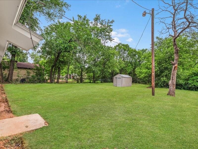 303 Mansfield Road, Cleburne TX 76031 - Photo 21