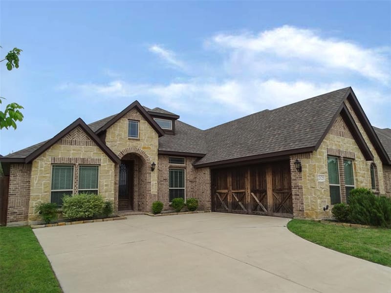 2125 Flora Lane, DeSoto TX 75115 - Photo 2
