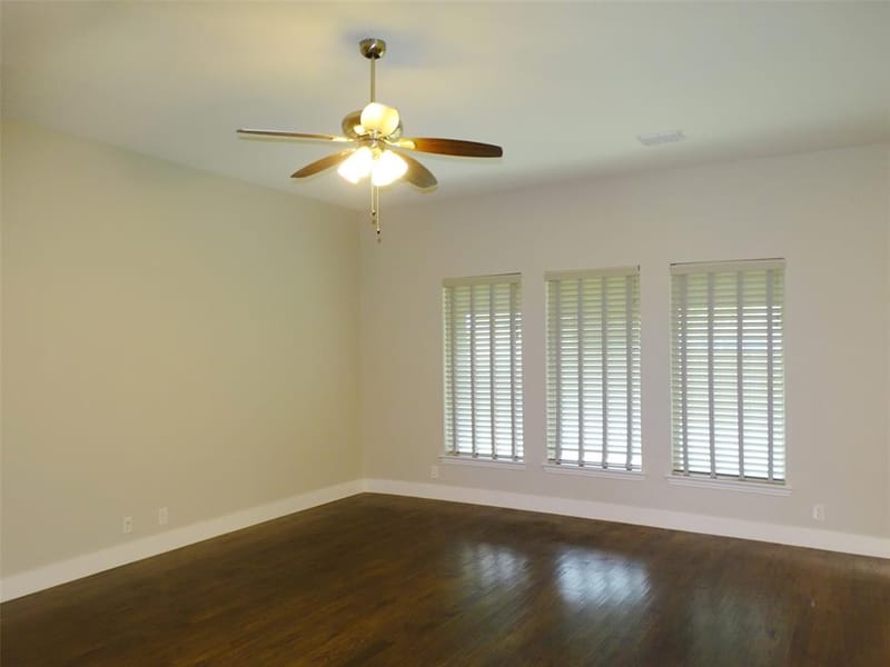 2125 Flora Lane, DeSoto TX 75115 - Photo 6
