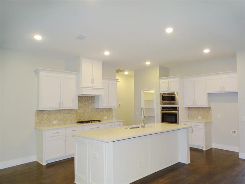 2125 Flora Lane, DeSoto TX 75115 - Photo 9