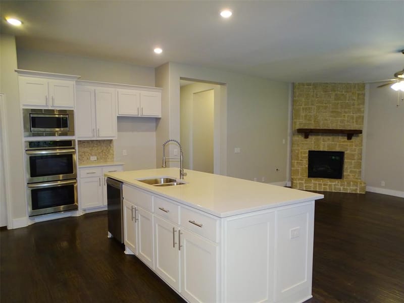 2125 Flora Lane, DeSoto TX 75115 - Photo 11