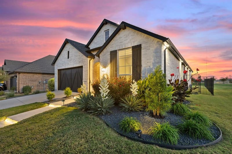 1725 Mcdougall Creek, Van Alstyne TX 75495 - Photo 2