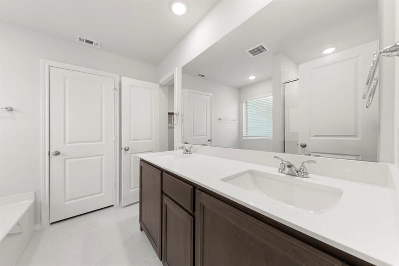 215 Van Horn Drive, Terrell TX 75160 - Photo 10