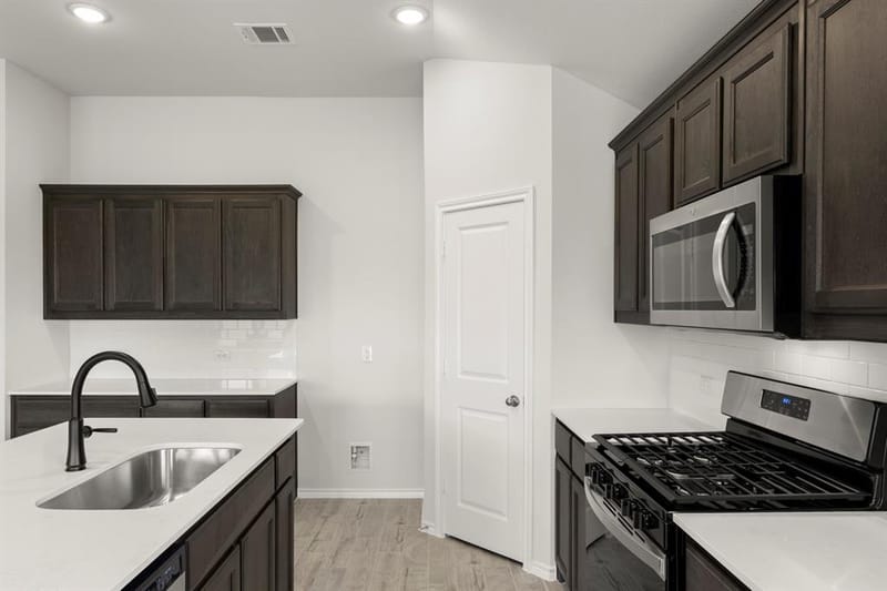 214 Bandit Trail, Terrell TX 75160 - Photo 4