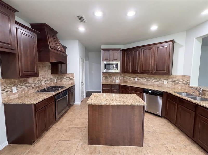 1501 Martin Creek Drive, Little Elm TX 75068 - Photo 2