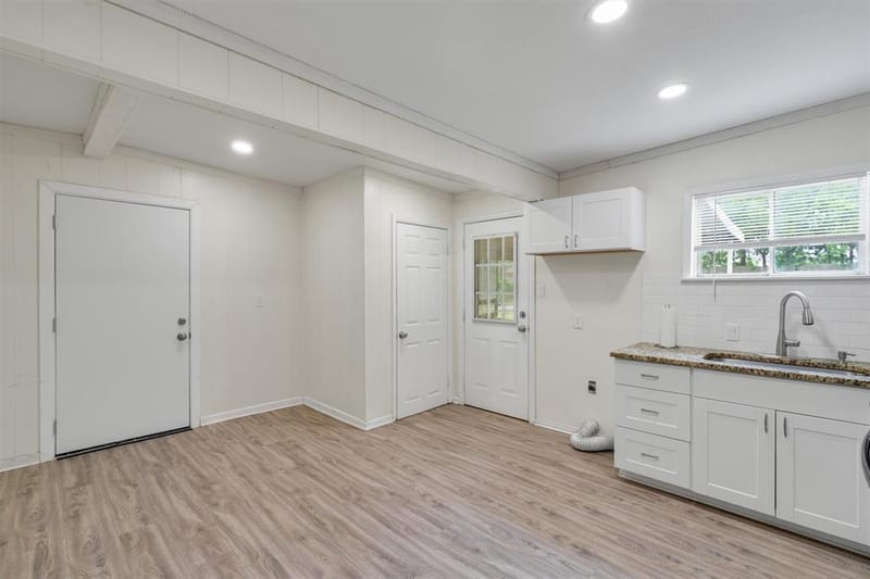 4609 Lois Street, Fort Worth TX 76119 - Photo 6