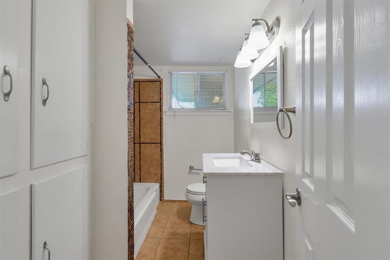 4609 Lois Street, Fort Worth TX 76119 - Photo 13