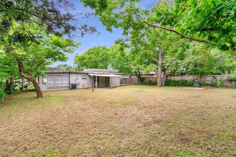 4609 Lois Street, Fort Worth TX 76119 - Photo 14