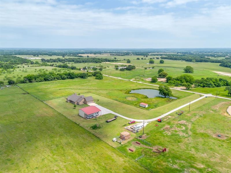 770 County Road 1346, Chico TX 76431 - Photo 2