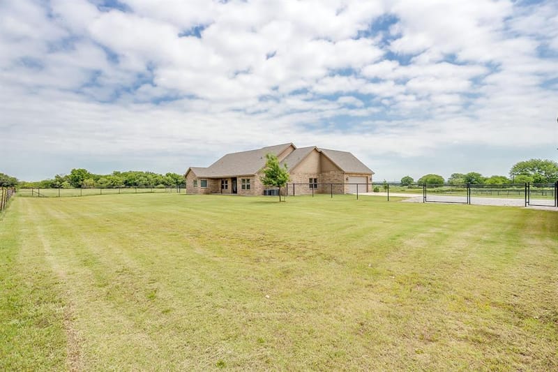 770 County Road 1346, Chico TX 76431 - Photo 36