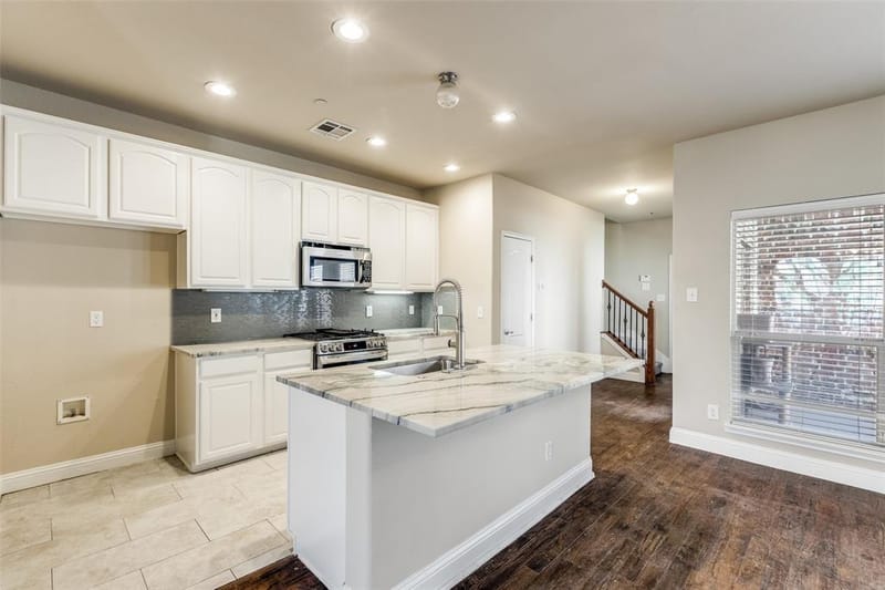 6833 Cortona Lane, Frisco TX 75034 - Photo 6