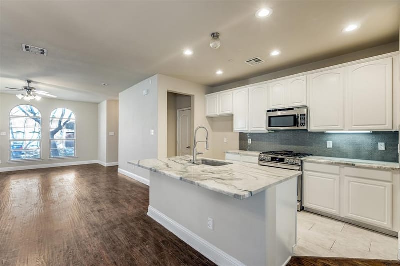 6833 Cortona Lane, Frisco TX 75034 - Photo 7