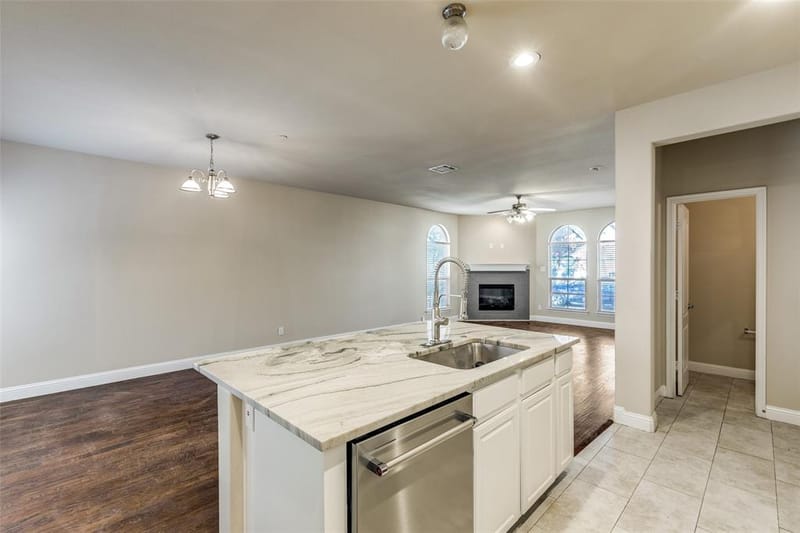 6833 Cortona Lane, Frisco TX 75034 - Photo 8