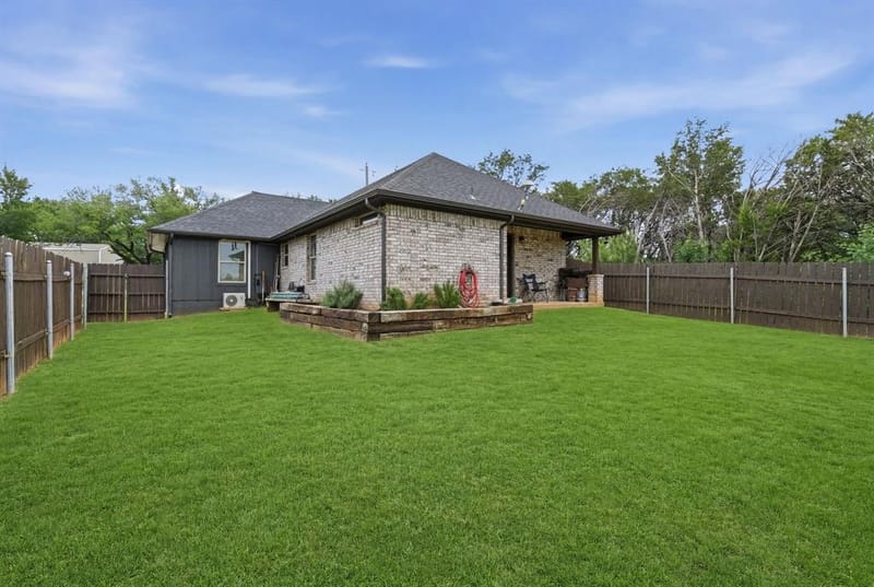 2926 Paluxy Trail, Granbury TX 76048 - Photo 22