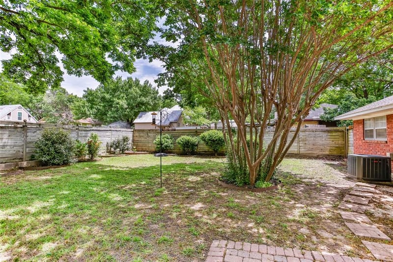 215 E Tennie Street, Gainesville TX 76240 - Photo 32