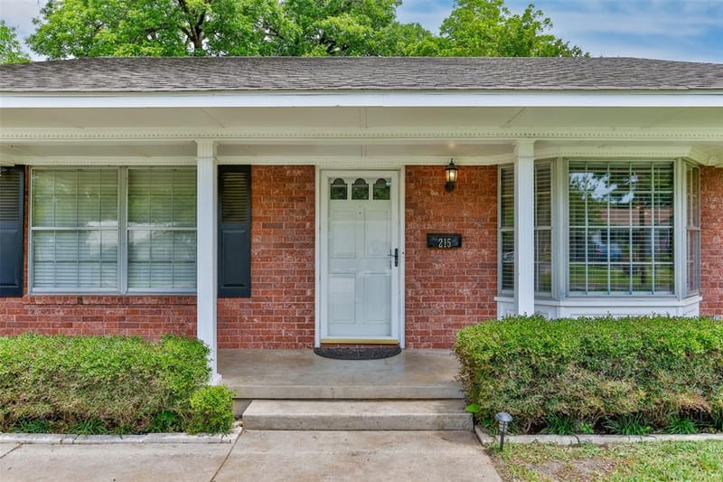 215 E Tennie Street, Gainesville TX 76240 - Photo 5