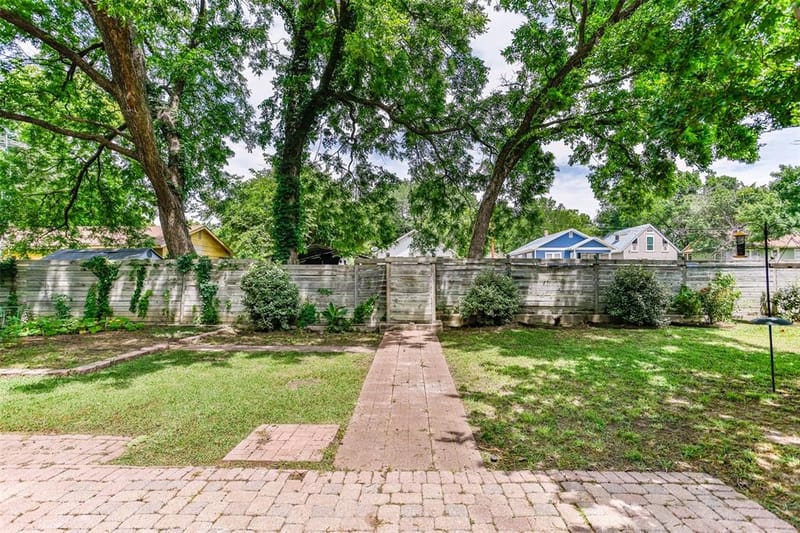 215 E Tennie Street, Gainesville TX 76240 - Photo 34