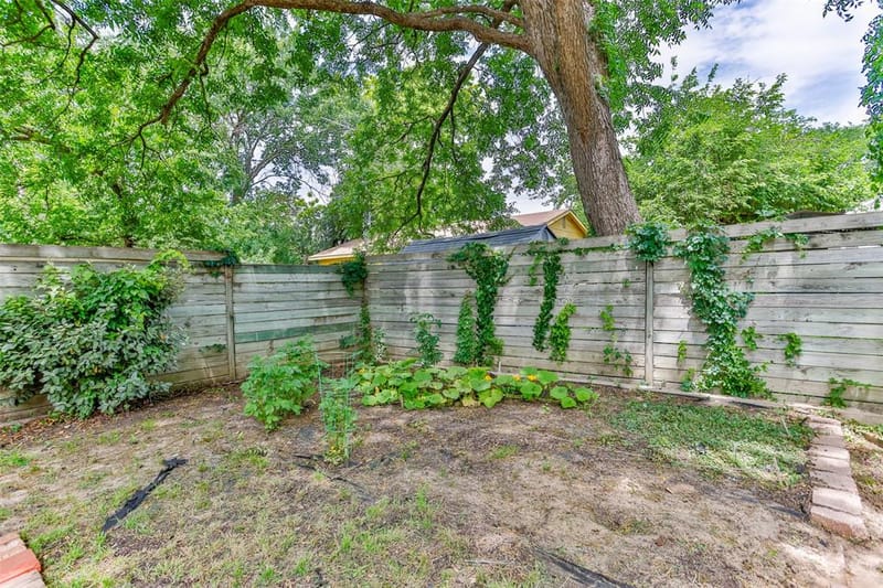 215 E Tennie Street, Gainesville TX 76240 - Photo 37