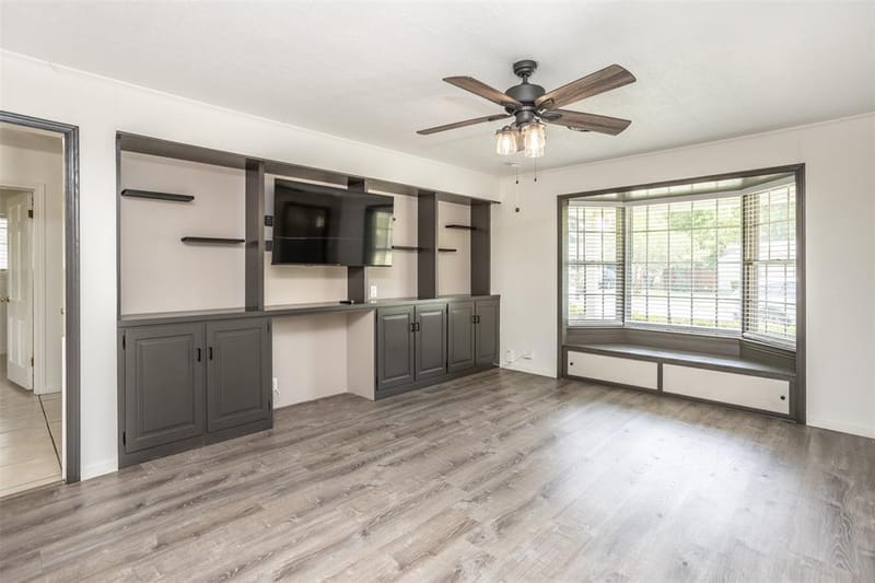 215 E Tennie Street, Gainesville TX 76240 - Photo 8