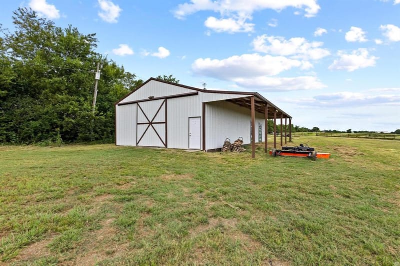 2972 County Road 4826, Wolfe City TX 75496 - Photo 9