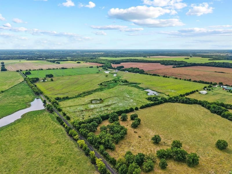 2972 County Road 4826, Wolfe City TX 75496 - Photo 14