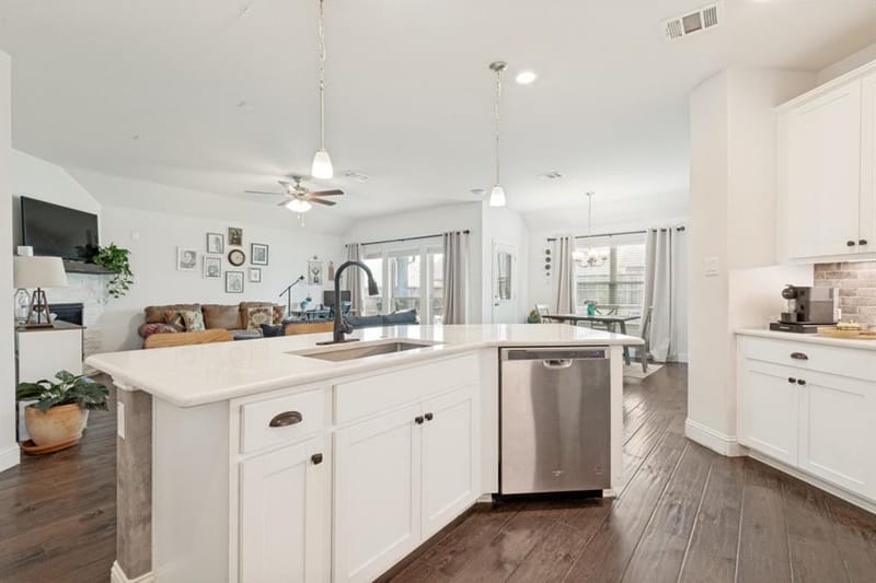 206 Highedge Drive, Fate TX 75087 - Photo 8