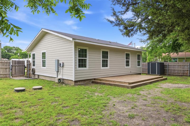 258 Spring Valley Circle, Azle TX 76020 - Photo 28