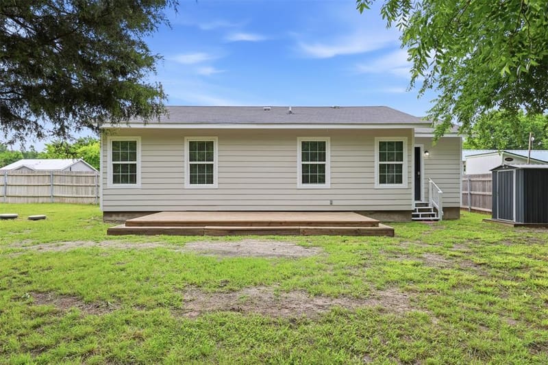 258 Spring Valley Circle, Azle TX 76020 - Photo 29