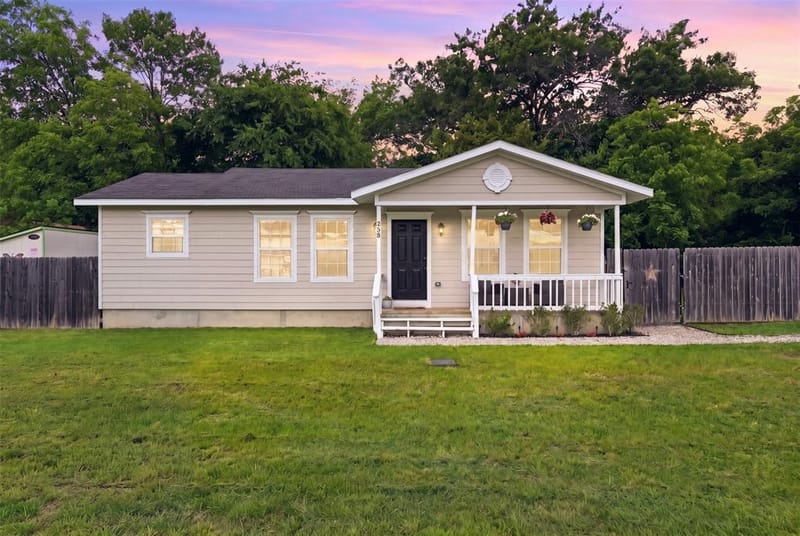 258 Spring Valley Circle, Azle TX 76020 - Photo 21