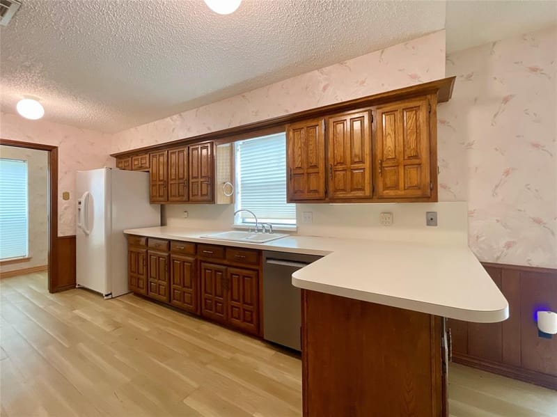 9931 Chimney Hill Lane, Dallas TX 75243 - Photo 13